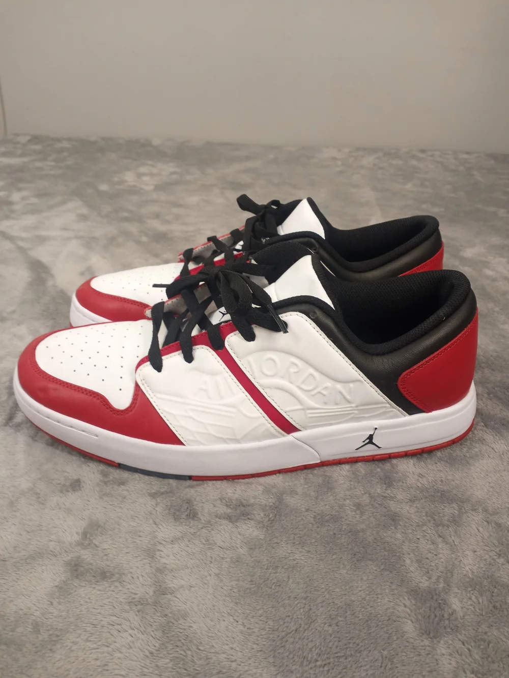 Jordan Men's Low Top Sneakers in White/Red/Black Size 11